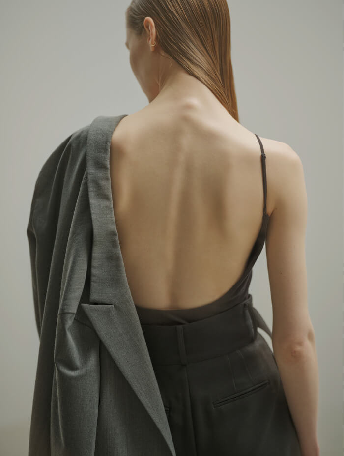 NEW BACK OPEN CAMISOLE