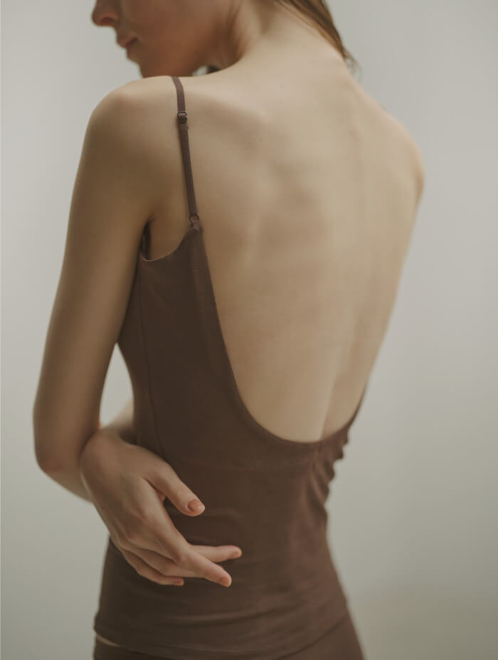 NEW BACK OPEN CAMISOLE