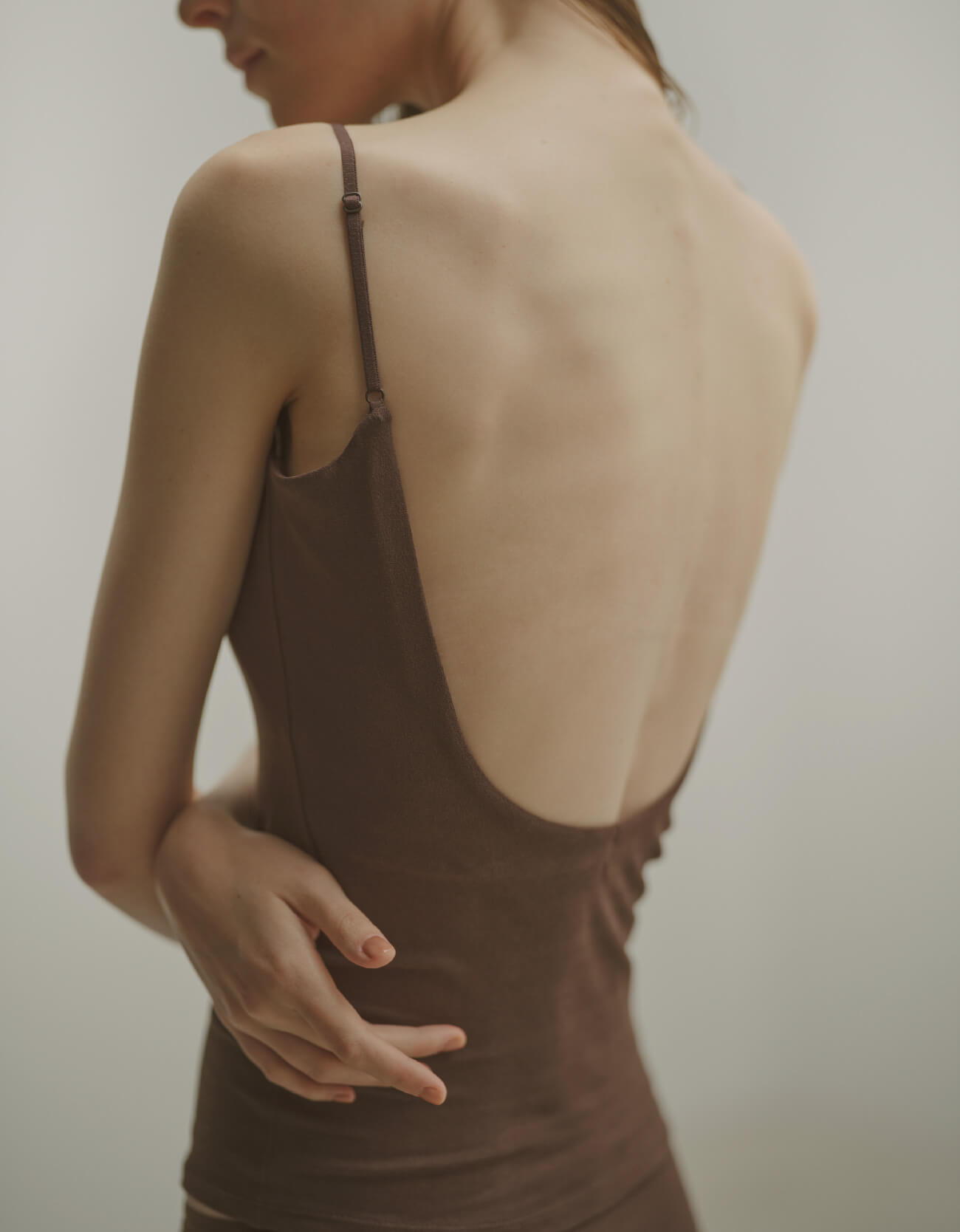 NEW BACK OPEN CAMISOLE