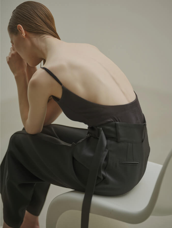 NEW BACK OPEN CAMISOLE