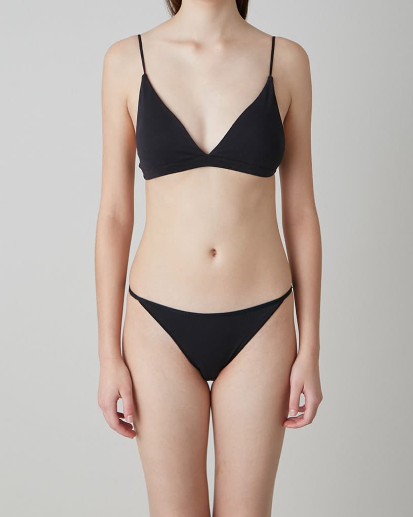 ファッショントライアングルブラ 着用画像