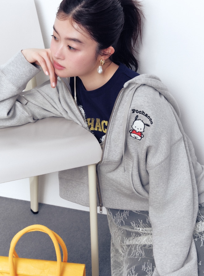 Mila Owenのコラボレーションアイテム着用画像